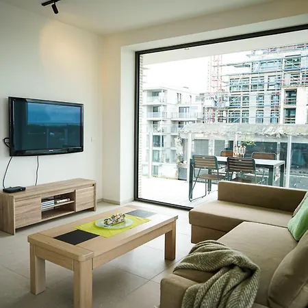 Huswell - Beautiful With Communal Pool And Gym Ostend