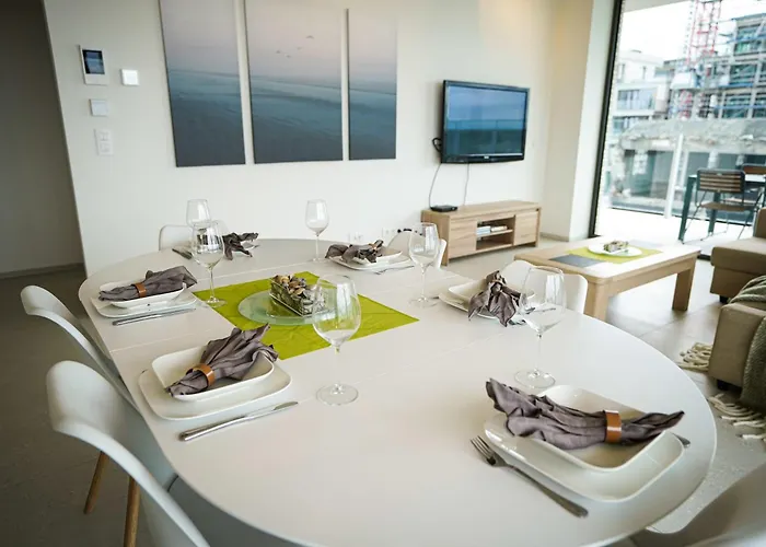 Huswell - Beautiful With Communal Pool And Gym 宾馆 *