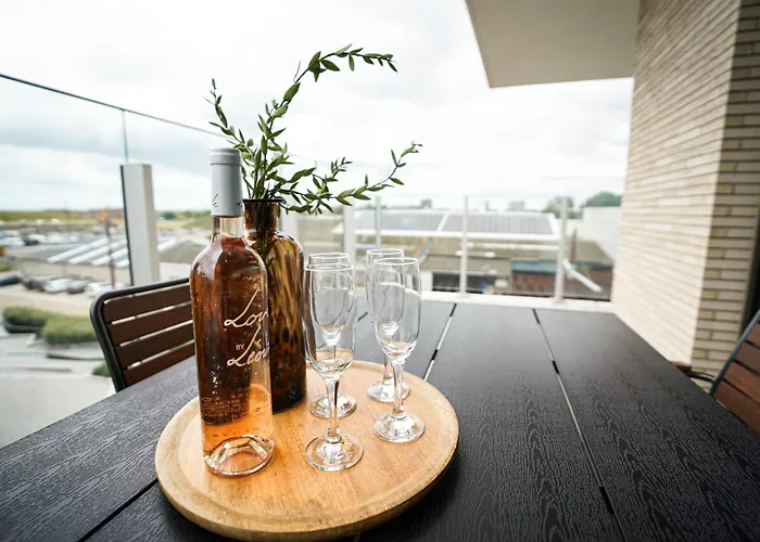 Herberg Huswell - Beautiful With Communal Pool And Gym