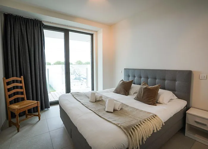 Huswell - Beautiful With Communal Pool And Gym Herberg *