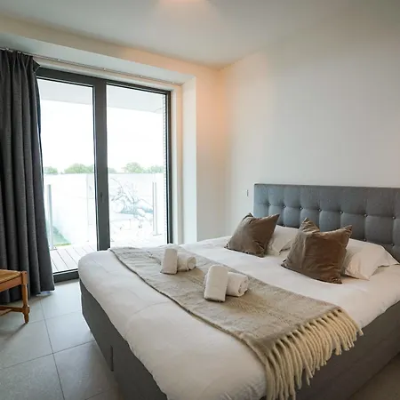 Huswell - Beautiful With Communal Pool And Gym Fogadó *